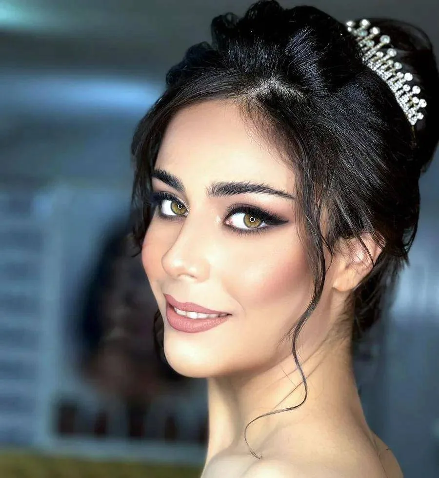 نمونه کارهای سالن زیبایی آتریسا