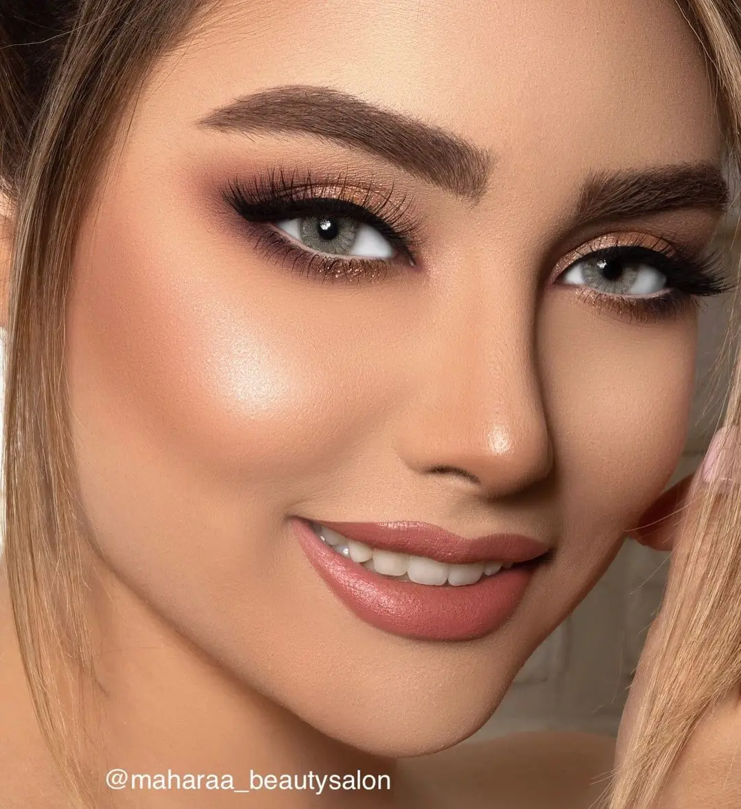 نمونه کارهای سالن زیبایی ماه آرا