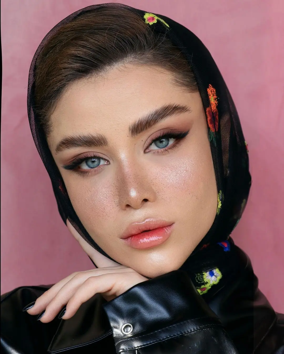 نمونه کارهای سالن زیبایی الی شاه