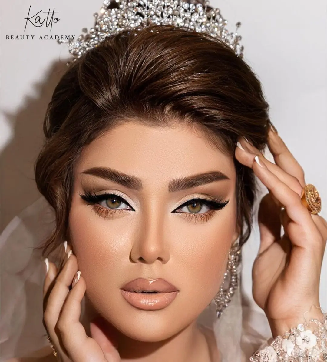 نمونه کارهای سالن زیبایی کاتو