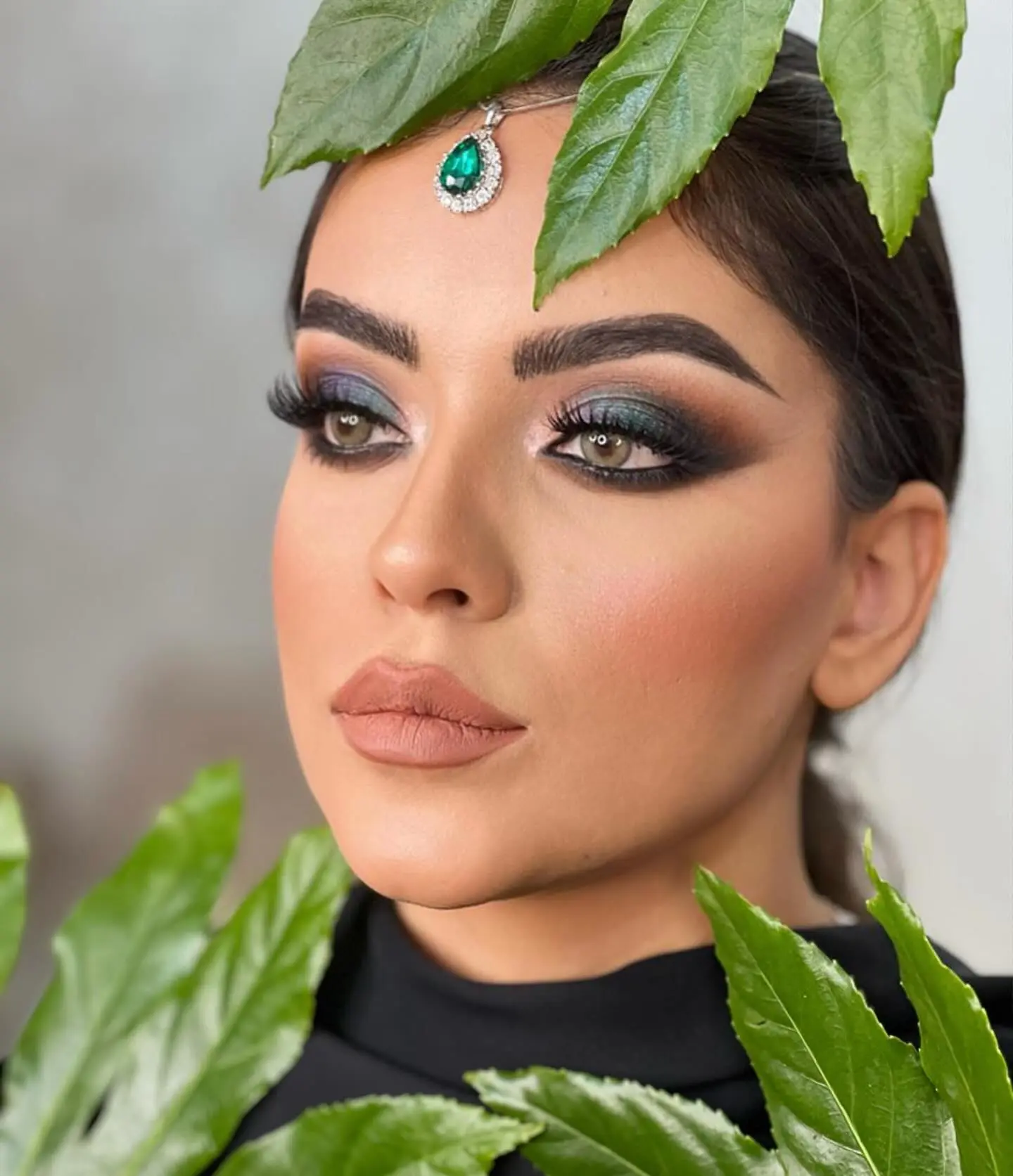 نمونه کارهای سالن زیبایی مشکان