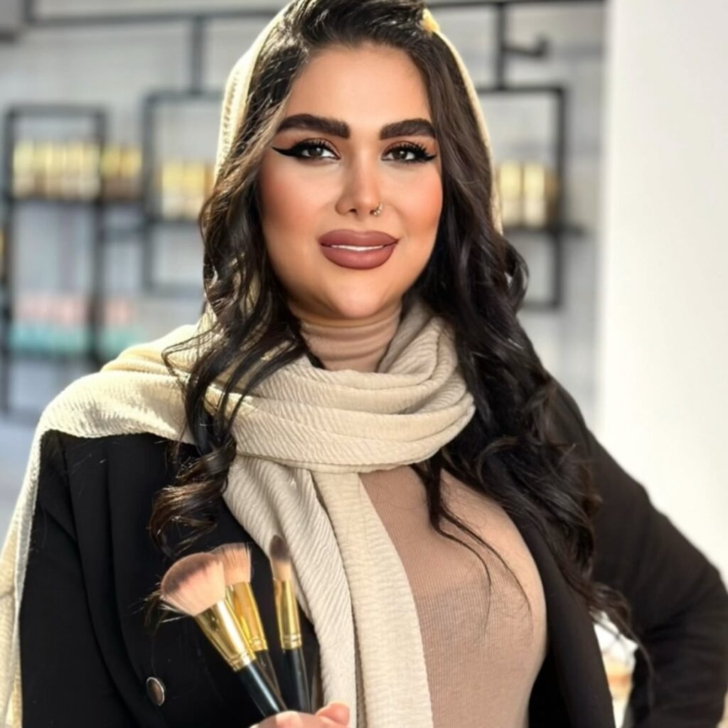 عسل منصوریار
