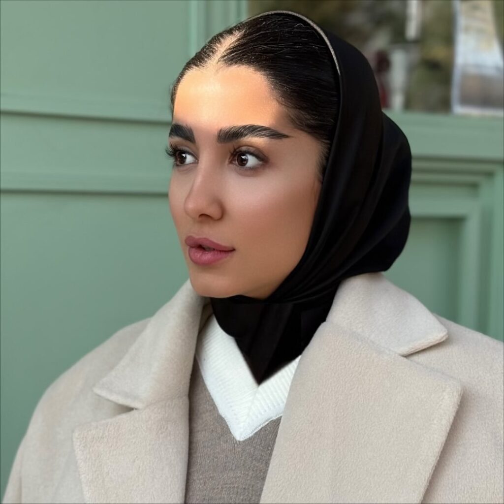مهتاب اکبری