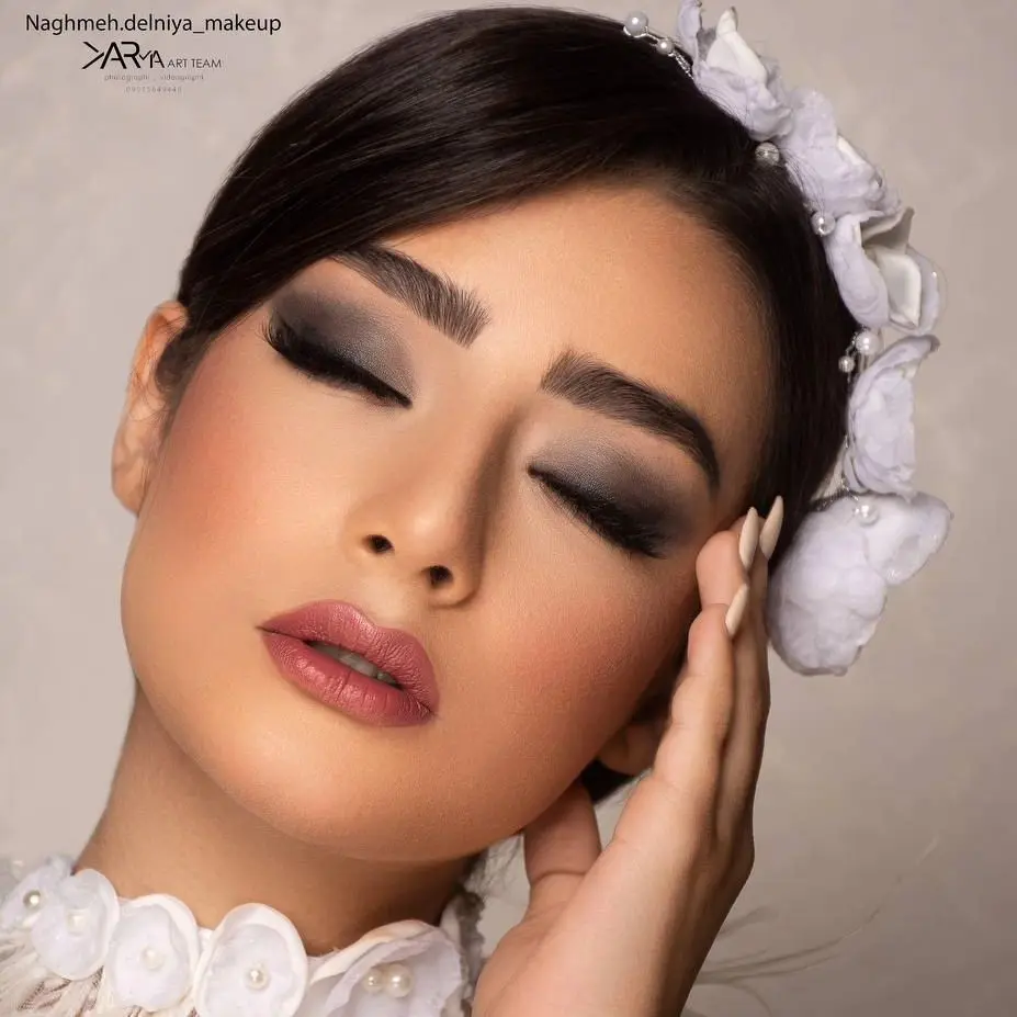 گالری سالن زیبایی مونا قادری